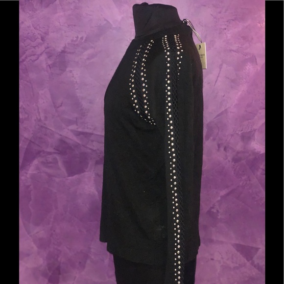 Brand new Free Generation sweater with details - Picture 3 of 9